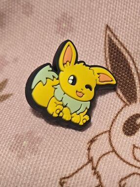 Eevee Winking Croc Charm Pokémon Cute Expression Eeveelution Base Shoe Charm